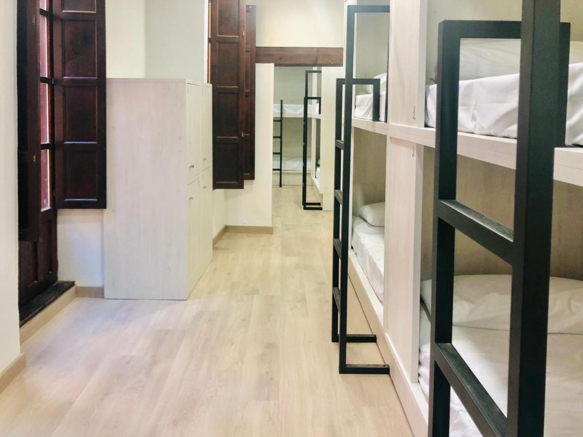 Quartier Leon Hostel Jabalquinto Eksteriør billede